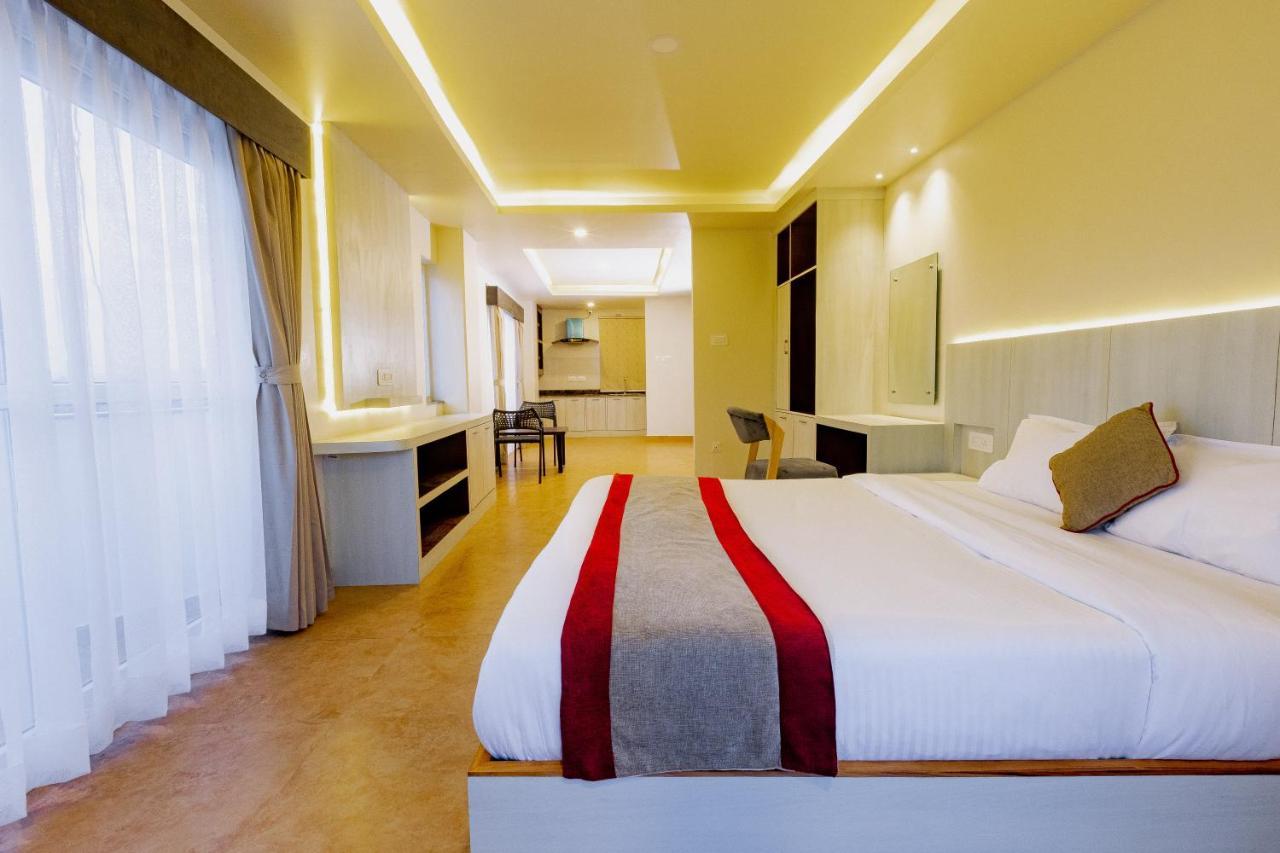 Poms Penthouse Apartment Pokhara Bagian luar foto