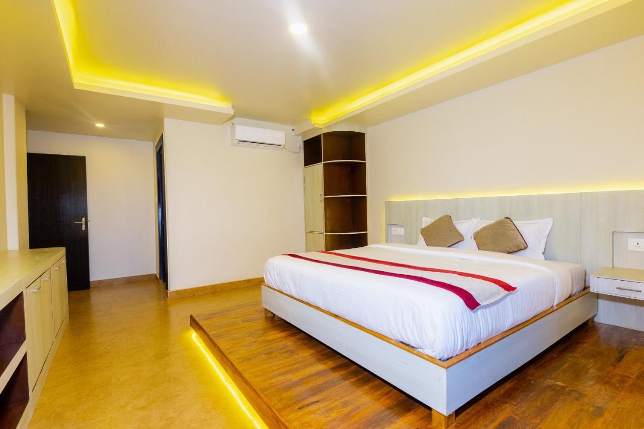 Poms Penthouse Apartment Pokhara Bagian luar foto