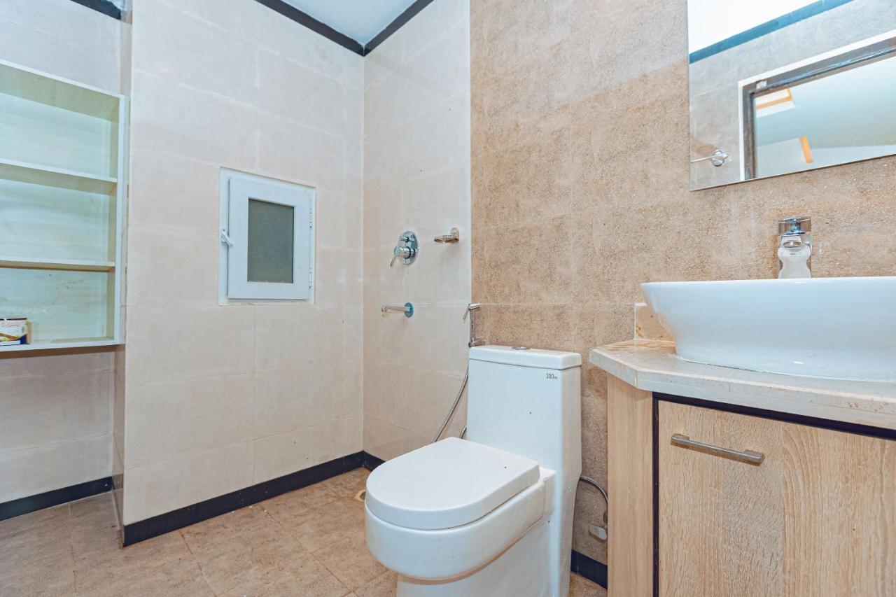 Poms Penthouse Apartment Pokhara Bagian luar foto