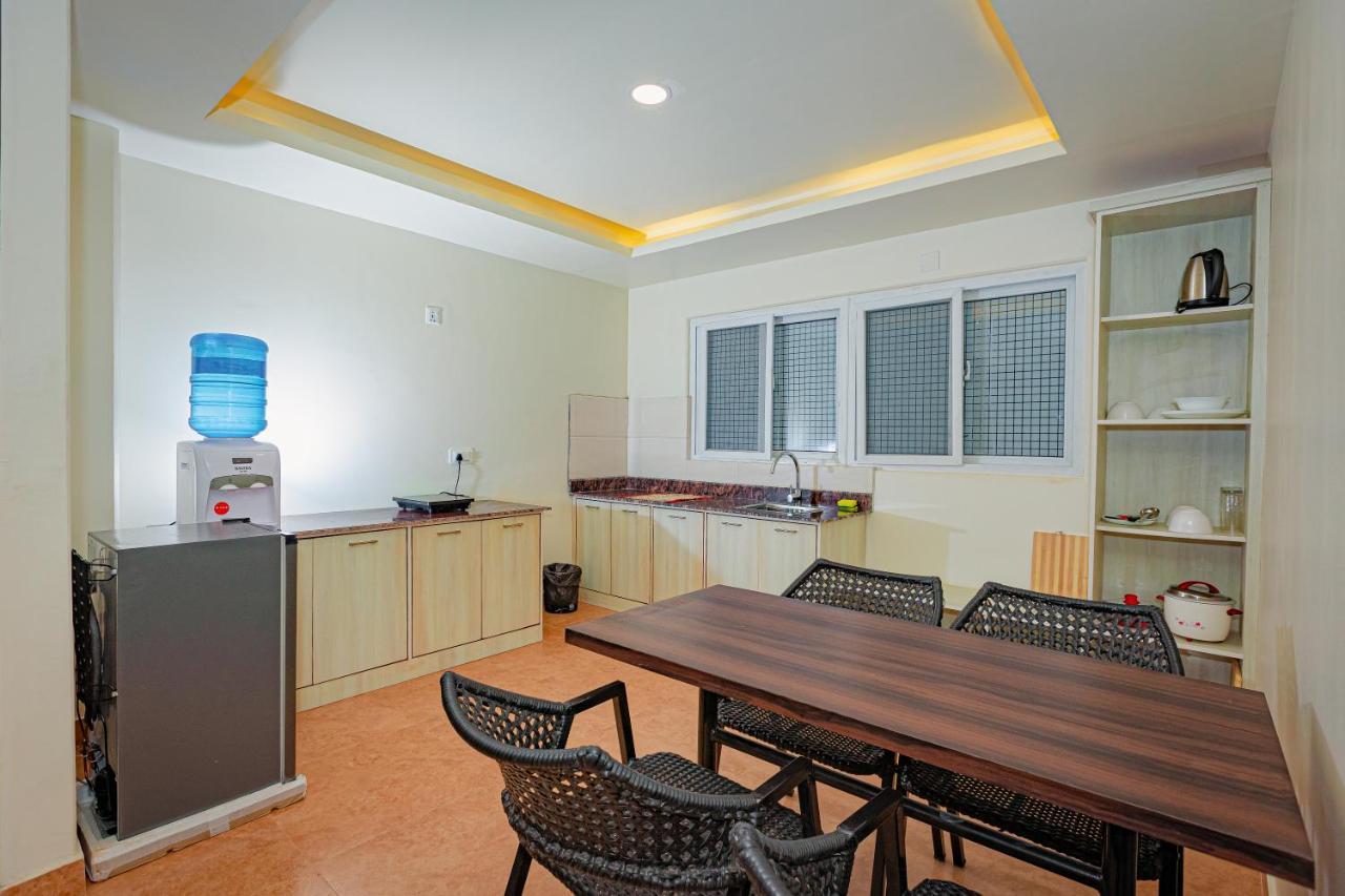 Poms Penthouse Apartment Pokhara Bagian luar foto